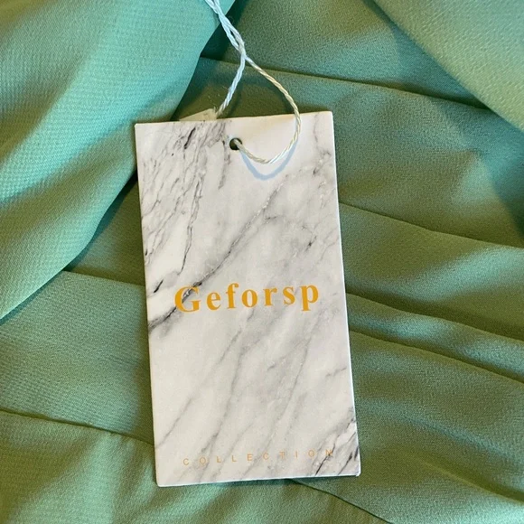 Chic Off-Shoulder Pastel Green Dress with Corset Back - Picture 7 of 7